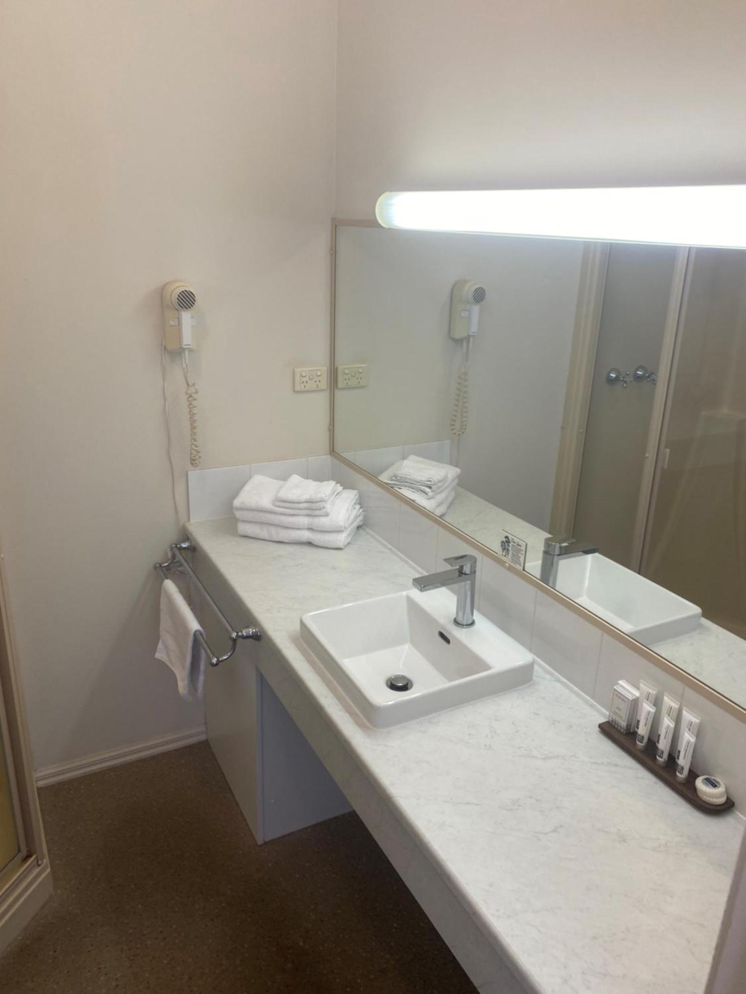 Deniliquin Country Club Motor Inn Luaran gambar