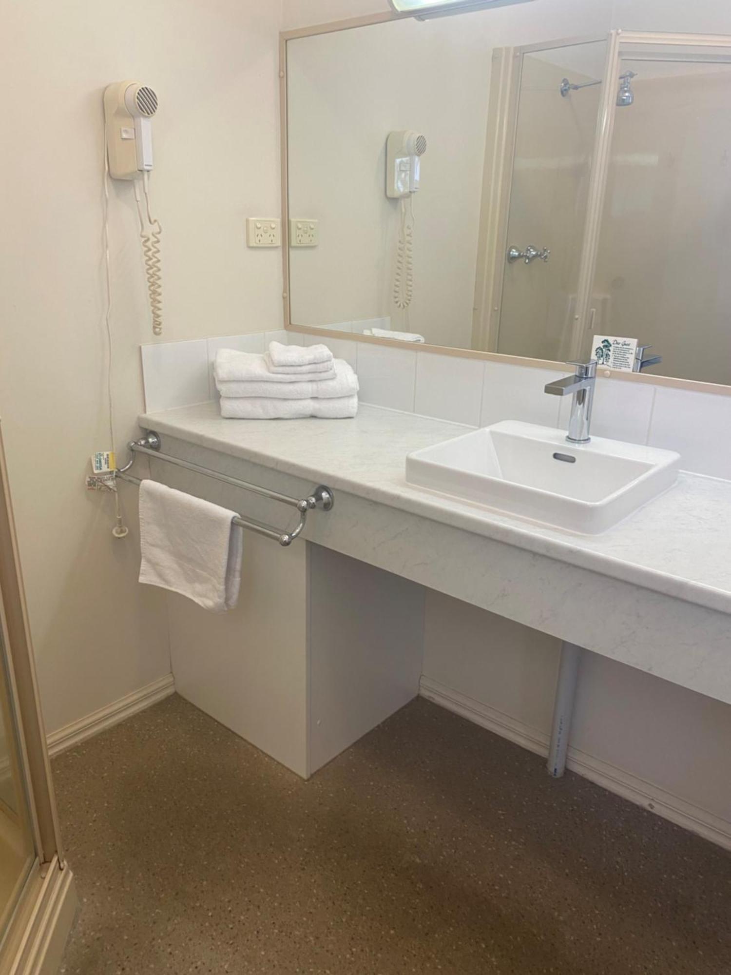 Deniliquin Country Club Motor Inn Luaran gambar